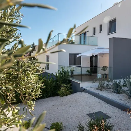 Casa Vita Apartments Slatine Exterior photo